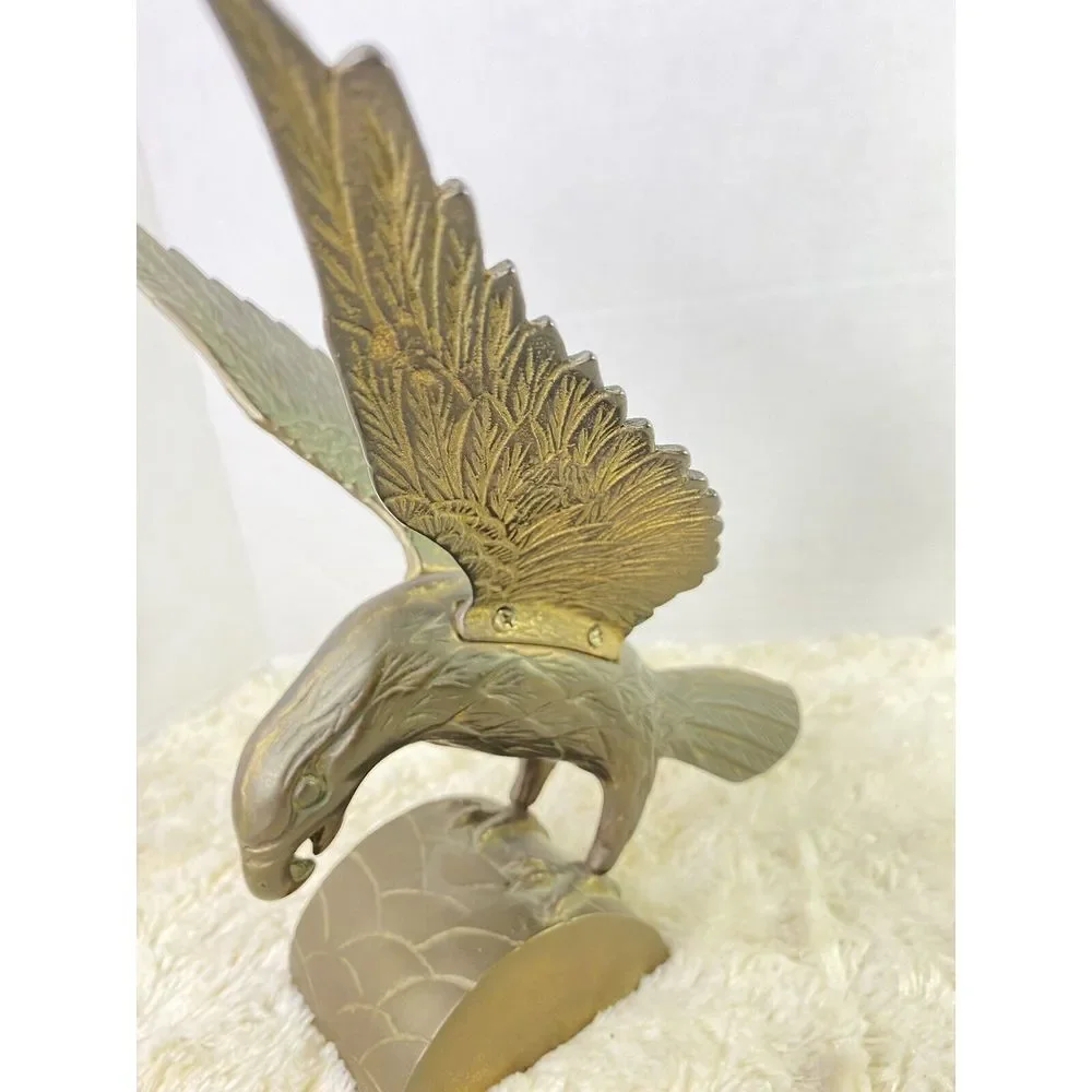Brass Eagle VTG Perched Pose on Tree 8.5‎ x 8 inches Heavy Offce Home Decor
